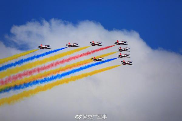 “星爵”與施瓦辛格女兒辦婚前派對，準岳父出席笑逐顏開