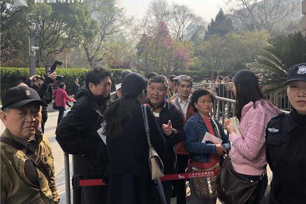 習近平出席“一帶一路”國際合作高峰論壇紀實