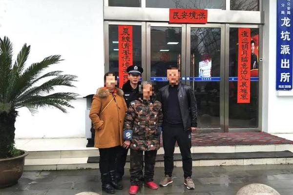 吳奇隆當爸微博報喜：母子平安