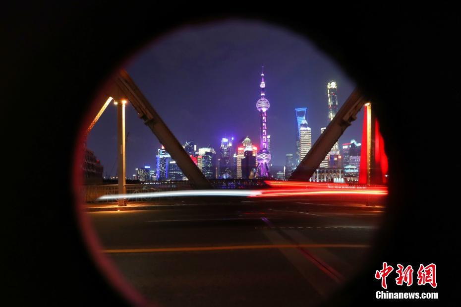 周迅做的這件事，比她所有戲都牛