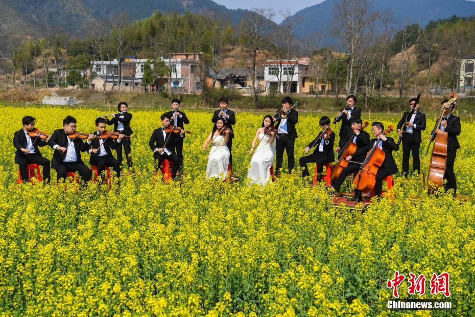 今年8月30日起發(fā)行新版第五套人民幣，顏值“亮了”