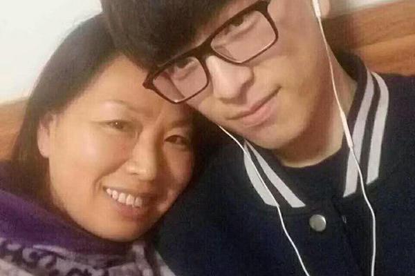 土超隊(duì)遭遇車禍:捷克國(guó)腳蘇拉爾離世 西塞等6人受傷