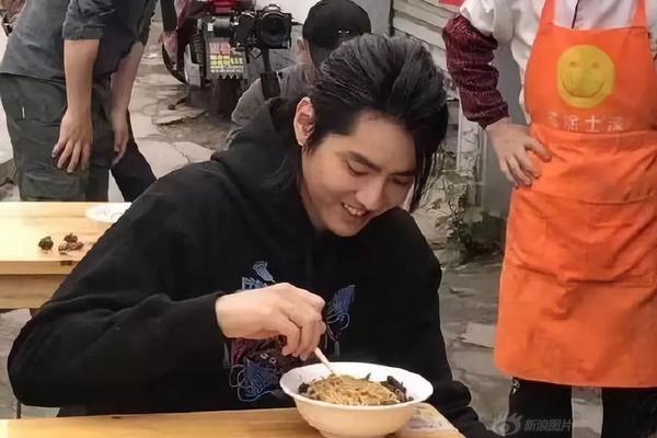 享受退休生活 諾天王與妻子在墨西哥海邊度假