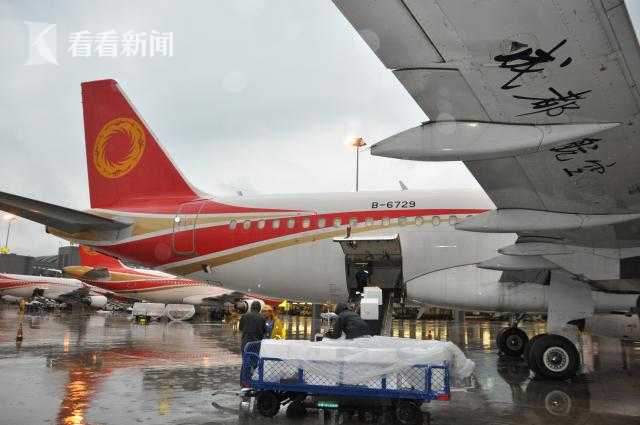 蔚來的“危險游戲”：首款轎車項目已內部叫停