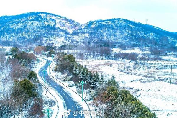 宣萱林峰聚餐喝高賣瘋 網友：古天樂去哪了？
