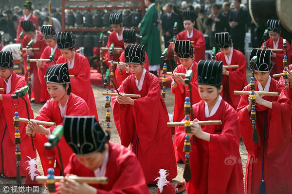 楊祐寧大爆料 蘇明玉這樣的女生對(duì)他有吸引力