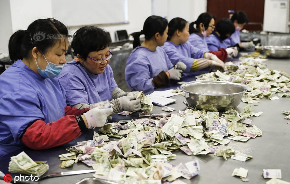爆款活性炭暖腳器，時尚暖腳新方式