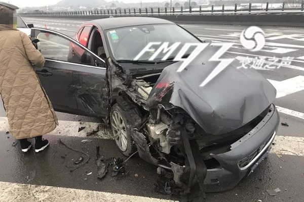 豐田皇冠的新“繼承人”曝光！全車純進口，不輸奧迪A6L