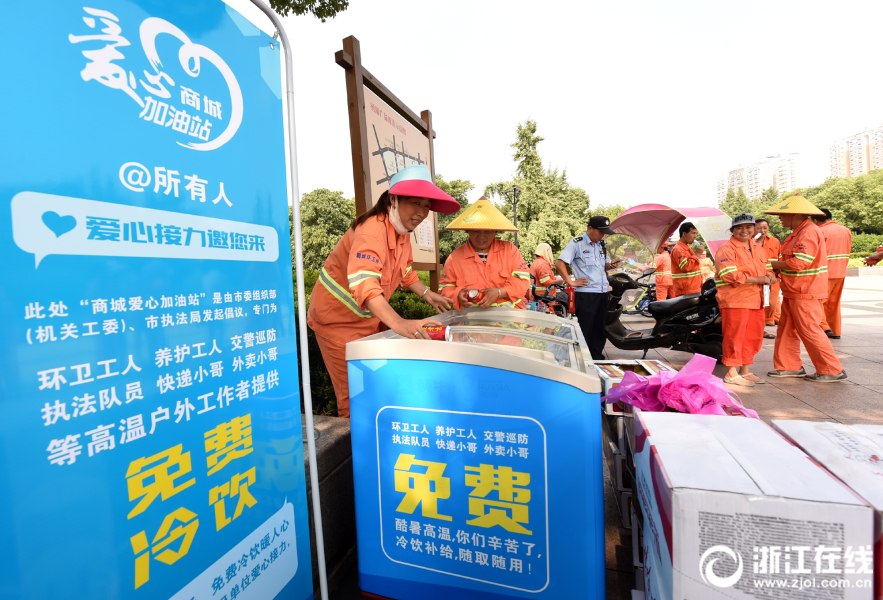 凡·高情人死于自殺，波蘭斯基起訴奧斯卡