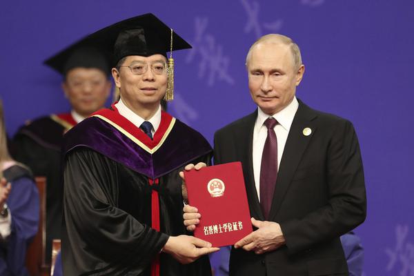 暗戀七年卻以尷尬身份嫁他