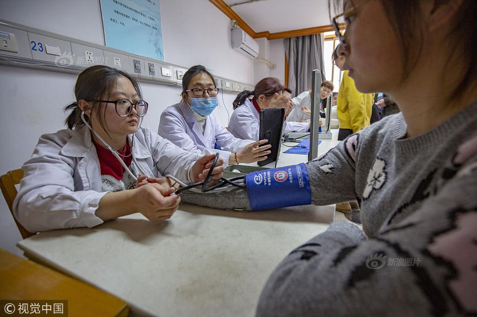 吳奇隆當爸微博報喜:母子平安