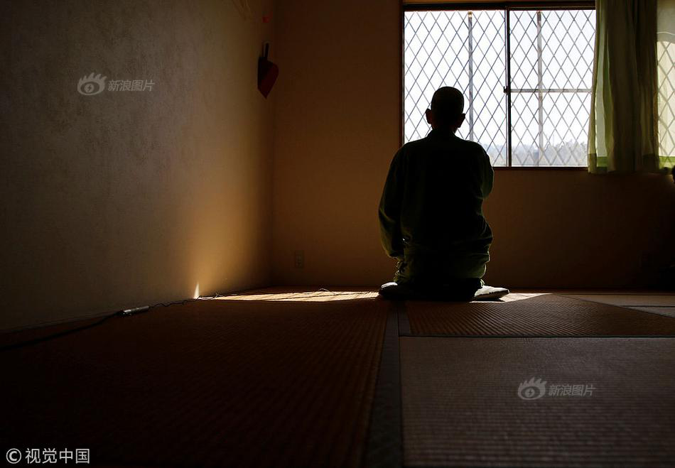 墨西哥男子挖隧道監(jiān)視前妻 被發(fā)現(xiàn)時已丟半條命