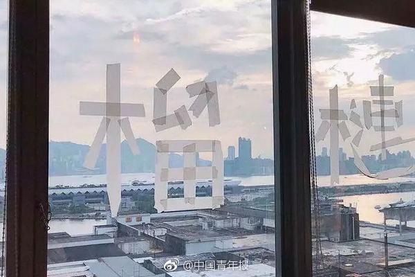 吳奇隆當爸微博報喜：母子平安