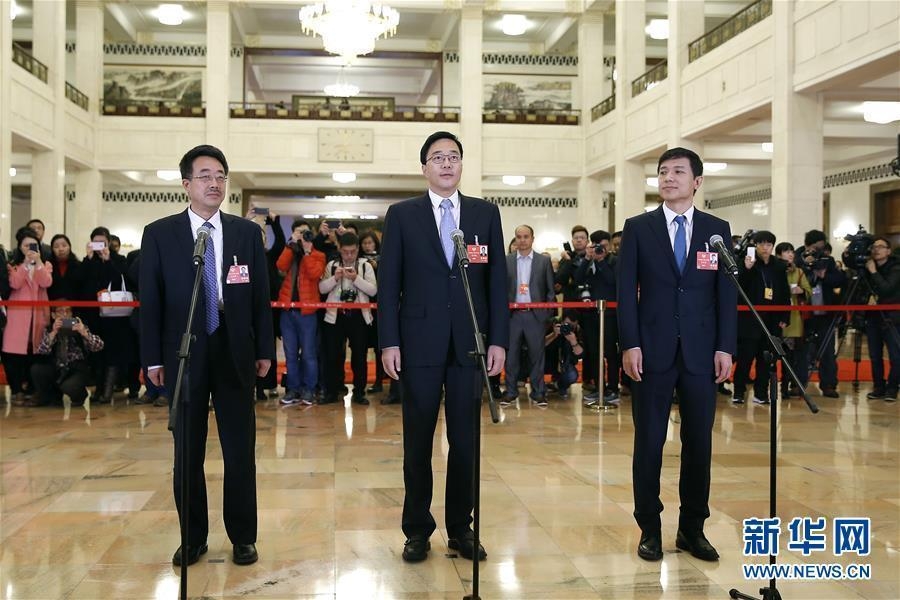 白百何高調復出后的造型越來越知性