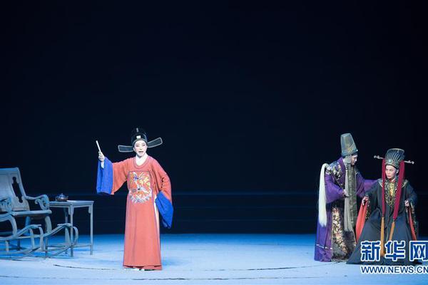 奔馳豪華越野皮卡車 X250d完爆福特猛禽