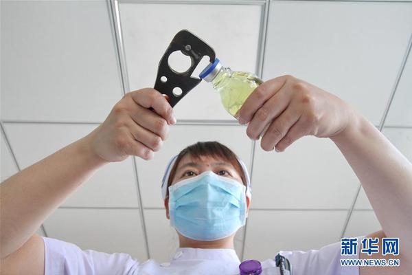 諸天至尊：紈绔與英雄之差