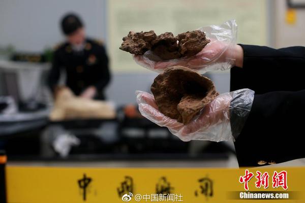 名模呂燕發律師函指控影兒集團抄襲 反被扒也曾“抄大牌”