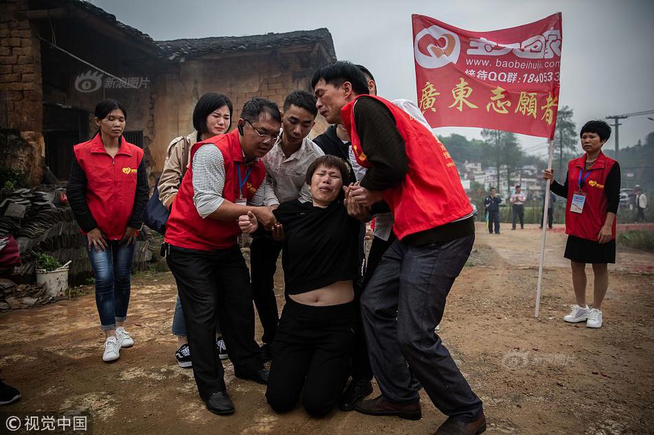 款姐出街 馬蓉與王寶強財產分割后又炫富了