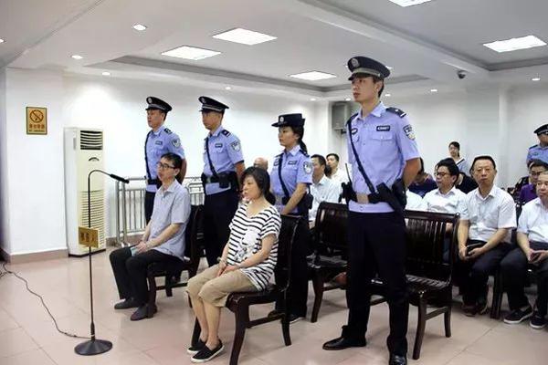 法軍艦穿臺灣海峽闖中國領(lǐng)海 張召忠：就為討好美國