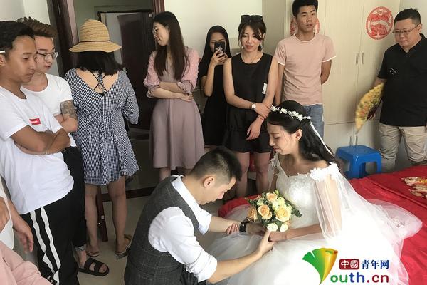 駐丹麥大使鄧英將離任 曾任外交部禮賓司副司長