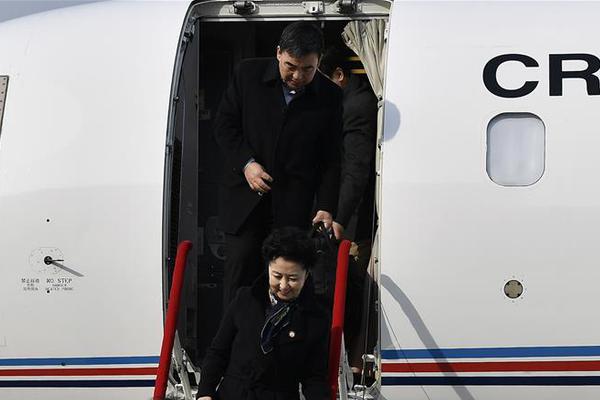 十年終圓夢！ 劉詩雯4-2陳夢世乒賽女單封后