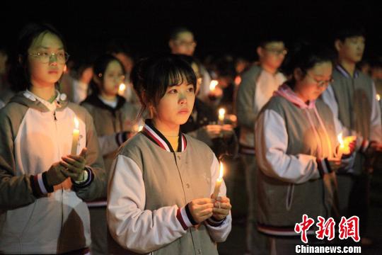 中國小伙當上尼日利亞酋長