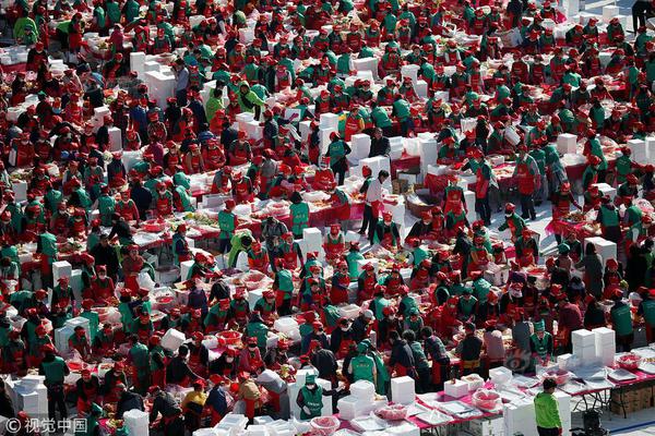陌陌7.71億美元收購的探探因違規遭下架 探探回應未披露上架時間