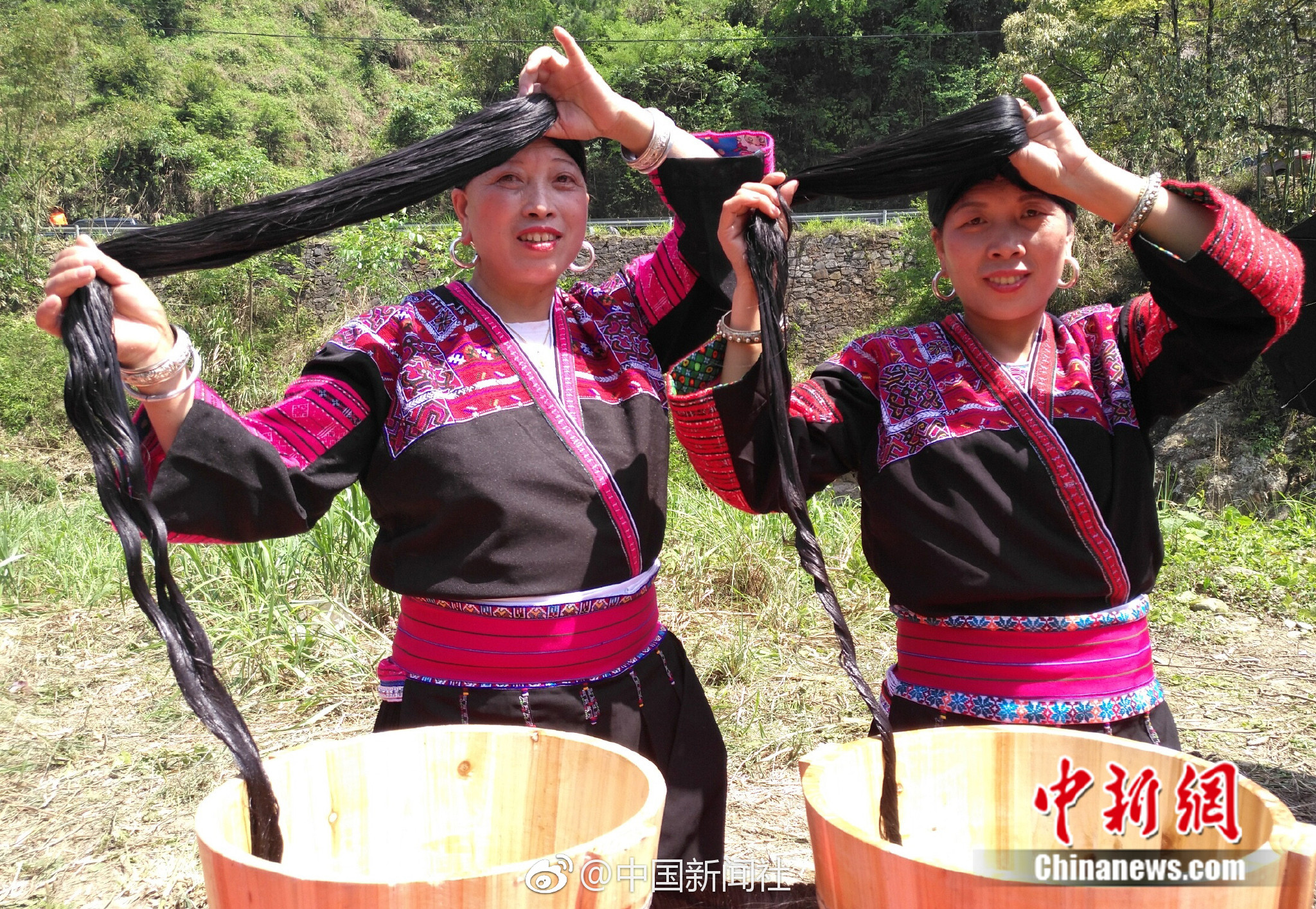 八大山人花鳥(niǎo)畫(huà)的美學(xué)意蘊(yùn)：虛實(shí)相生，無(wú)畫(huà)處皆成妙境