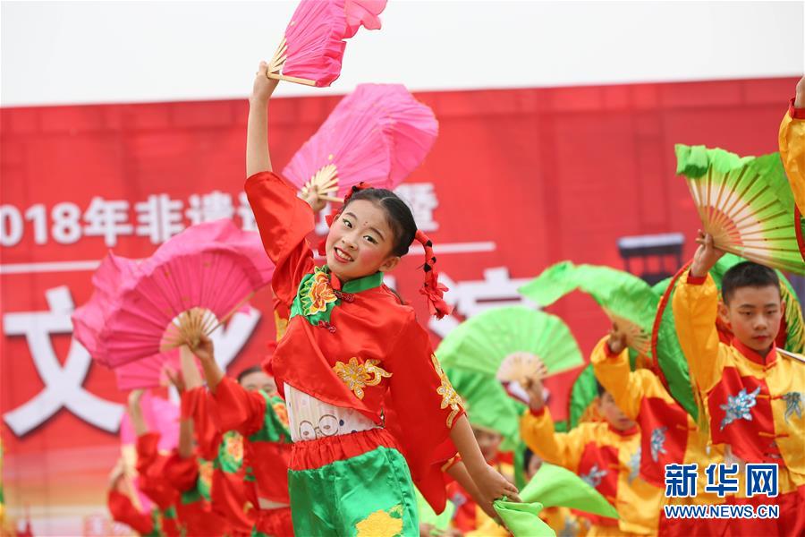 第五套人民幣發布 5毛變銀色