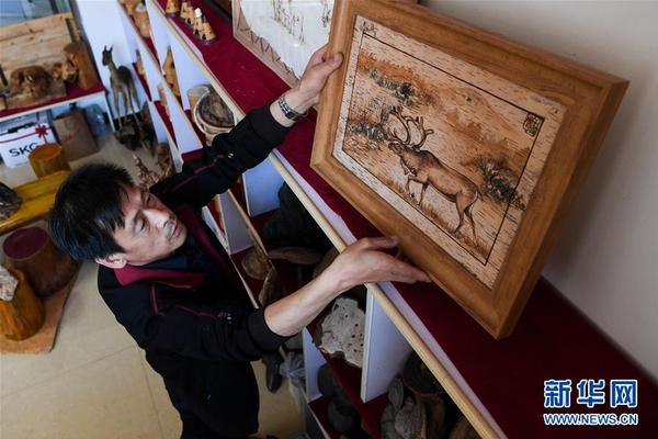 還沒去就被嫌棄了 英國人用更大“特朗普寶寶”氣球迎接他
