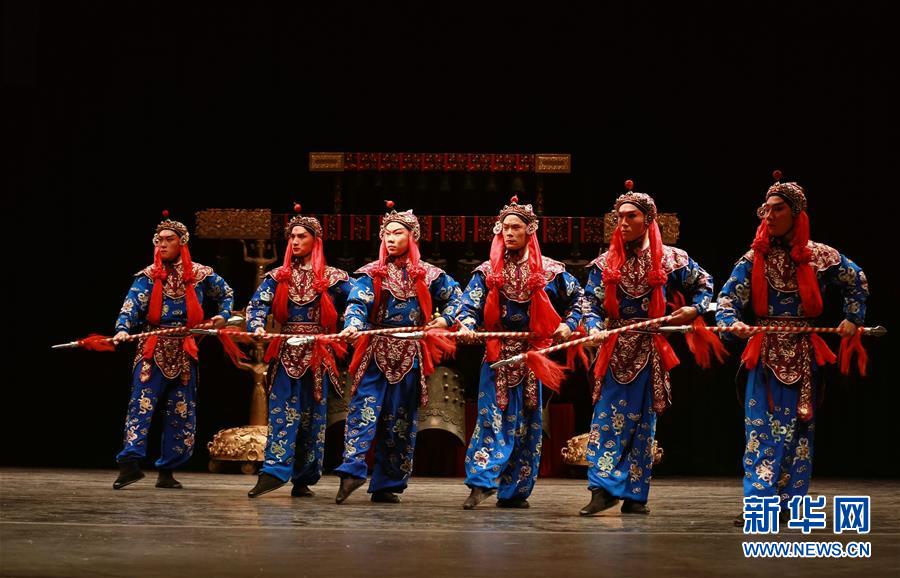 劉曉彤龔翔宇助陣天津女排 李盈瑩：傷病好轉(zhuǎn)狀態(tài)越來越好