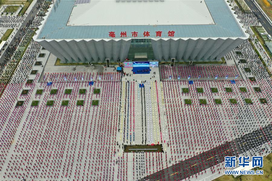 街拍奧迪新Q7:Q8同款八邊形格柵