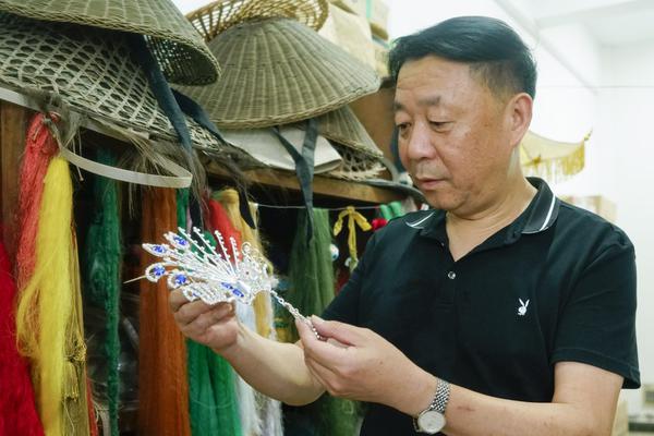 18000次點火、110個焰火品種，世園會上空描繪出詩情畫意