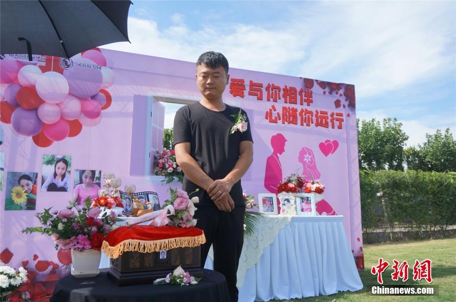 蔡國慶批朱正廷捂嘴笑 希望他們有強盛的陽剛之氣