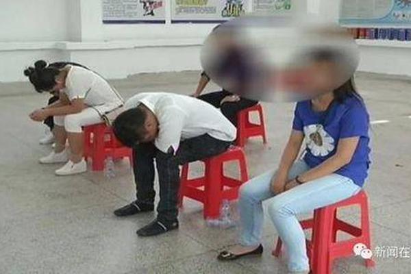 賺了2個億，雷軍履約送拉卡拉創始人一千克金磚