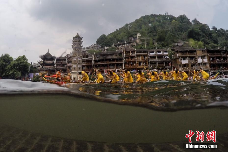 復(fù)聯(lián)4票房破紀(jì)錄 全球首周票房預(yù)計(jì)60億 中國(guó)首周22億