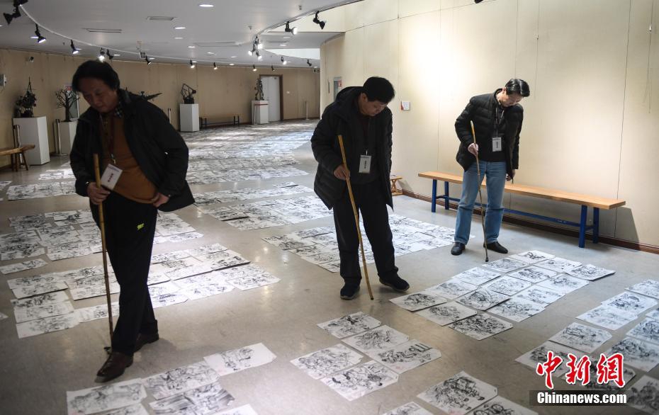 收18瓶高檔白酒 重慶公安局原局長何挺下屬被雙開