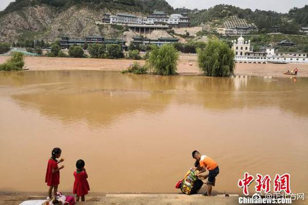 恒指收漲近1%報29892點 騰訊控股漲近2%