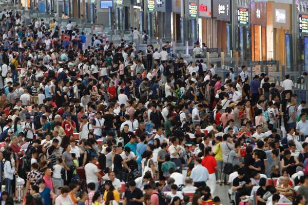 卡納瓦羅放棄國足主帥職位
