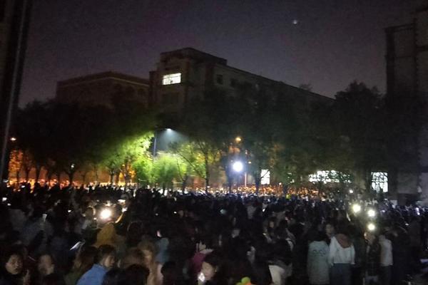 周天勇：一帶一路建設(shè)需避免三種問題