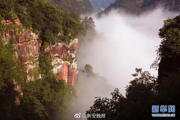 獨腿少年拒免考跳完千米 老師給其滿分