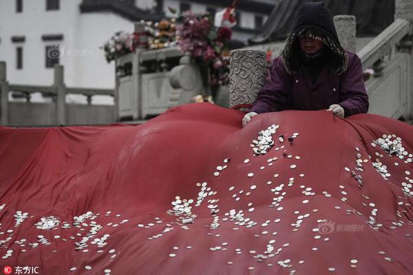 “點亮藍燈”暨水立方公益基金成立儀式盛大開幕