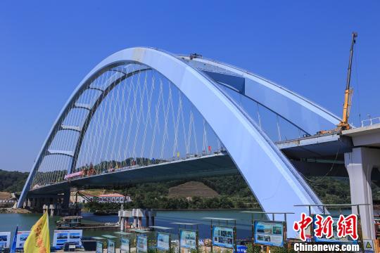 國稅總局:拓寬辦稅渠道 推行房地產(chǎn)交易稅收網(wǎng)上預(yù)核