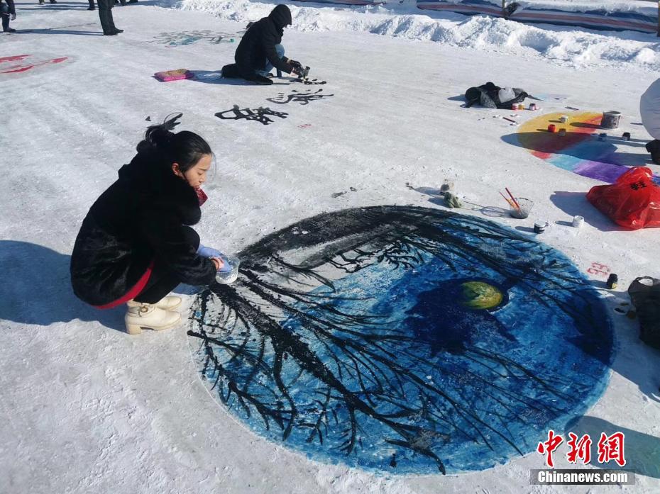 致敬！消防員救完人 汗水冒白煙