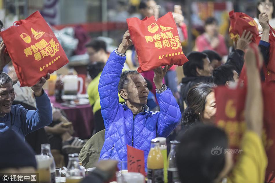 國產航母已掛出P字旗或即將啟航