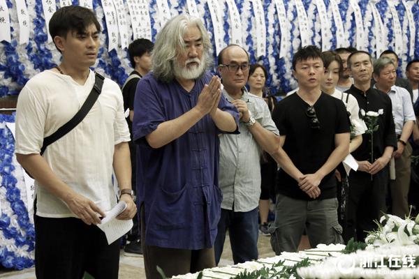 貝爾賽后脫隊直奔機場!西媒暴怒:皇馬是否應封殺他?