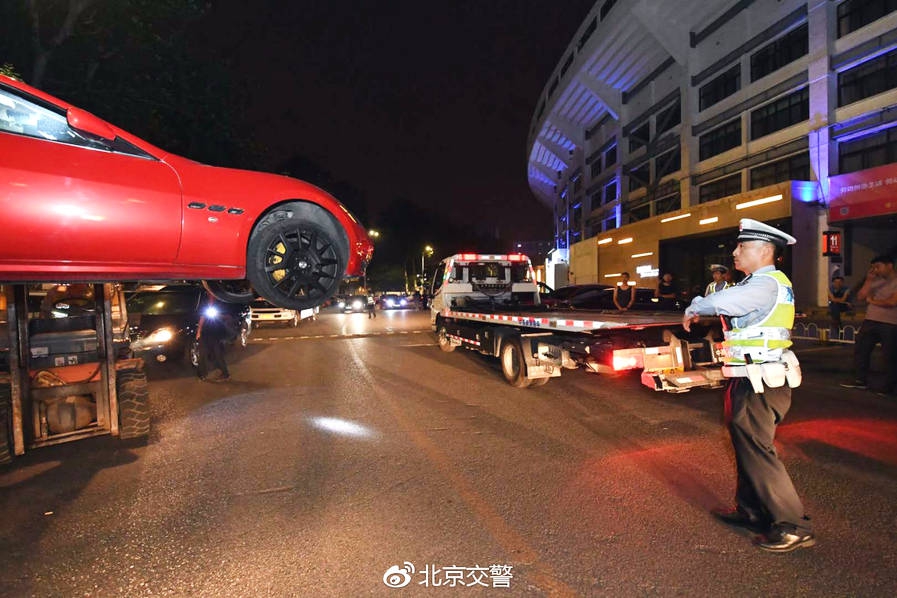 王健林宣布萬達重返足球圈 立足青訓振興中國足球