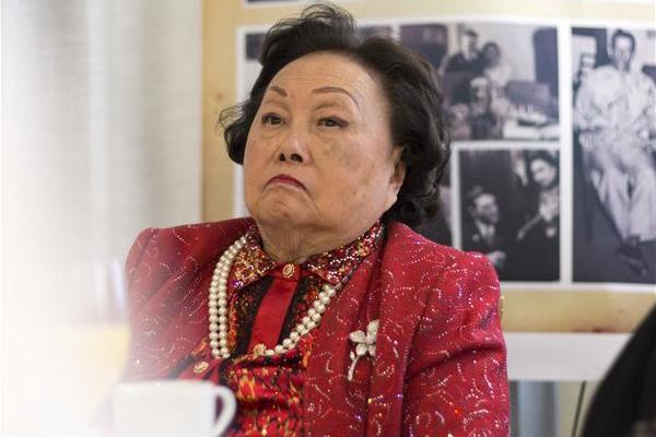 吳奇隆當爸微博報喜：母子平安