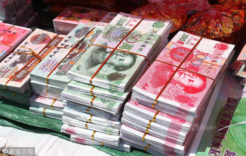 王健林宣布萬達(dá)重返足球圈 立足青訓(xùn)