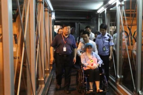 愛上了事業(yè)有成的大叔，離過婚的女人還能追愛嗎？